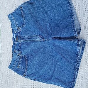 Liz Claiborne Classic fit jeans shorts (14P)